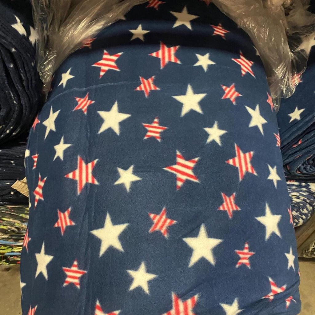 Stars Print White/Red - Anti Pill Theme Fleece Fabric, 60” Inches Wide – Sold By The Yard